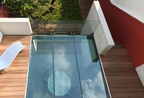 Dalle de sol en verre